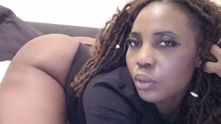 AnneNgolouga's Webcam