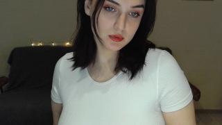Kira  Kim's Webcam